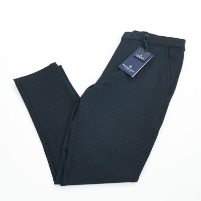 Indicode tricouri pentru bărbați pantaloni pentru bărbați blugi pentru bărbați pulovere pentru bărbați cămașă pentru bărbați sacou pentru bărbați îmbrăcăminte pentru bărbați outlet en-gros haine ieftine haine haine stoc haine en-gros outlet