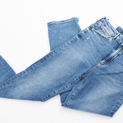 H&M sukienki jeansy bluzki damskie szorty kurtki płaszcze swetry spodnie odzież damska okazje sukienki outwear outlet hurtownia tanich ubrań odzież stock hurtownia outlet HM ubrania