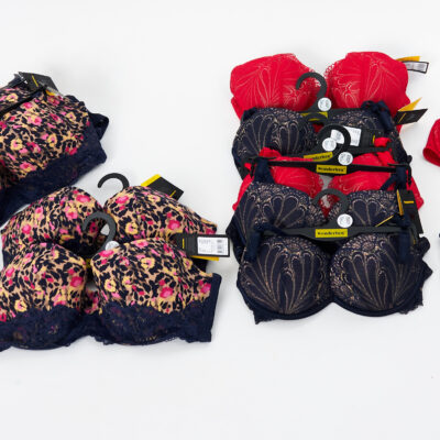 Wonderbra biustonosze bielizna damska bielizna outlet odzież damska tania odzież markowa bielizna hurtownia odzieży outlet
