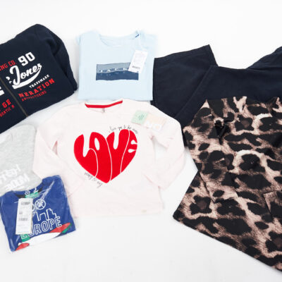 drabužiai vaikams daniški rūbai vaikams vaikiški rūbai striukės vaikams džinsai marškiniai šortai h&m vaikams firminiai rūbai išparduotuvė didmeninė prekyba pigūs rūbai drabužiai stock clothes wholesale outlet
