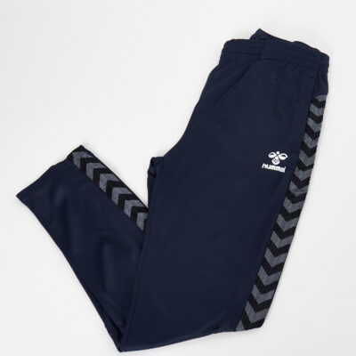 Hummel sportswear jackets for men shirts for women jumpers shorts trousers leggings branded clothing outlet wholesale cheap clothing clothes stock clothes wholesale outlet