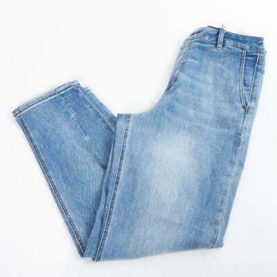 rochii pentru femei bluze pentru femei cămăși pentru femei blugi pentru femei pantaloni pentru femei haine pentru femei outlet en-gros haine ieftine haine haine stoc haine en-gros outlet